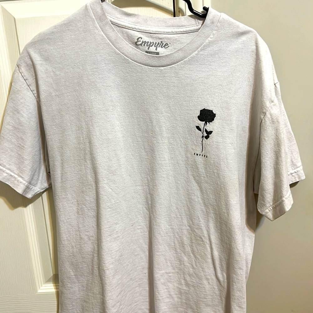 empyre with wolves on the back